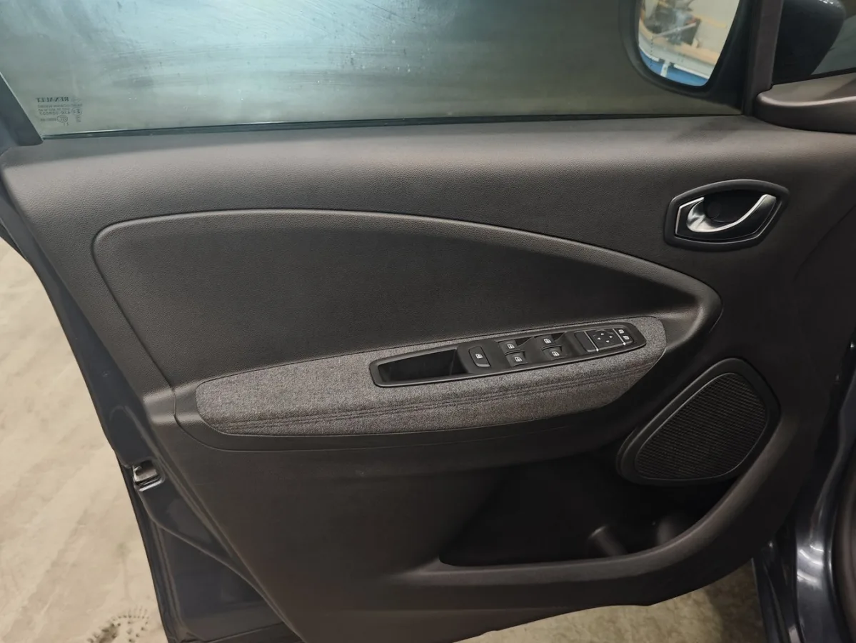 Renault Verkaufsaufbereitung nachher